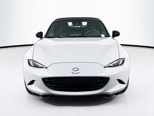 Aero Gray Metallic 2025 Mazda MX-5 Miata Club
