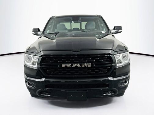 Diamond Black Crystal Pearlcoat 2022 RAM 1500 Big Horn/Lone Star