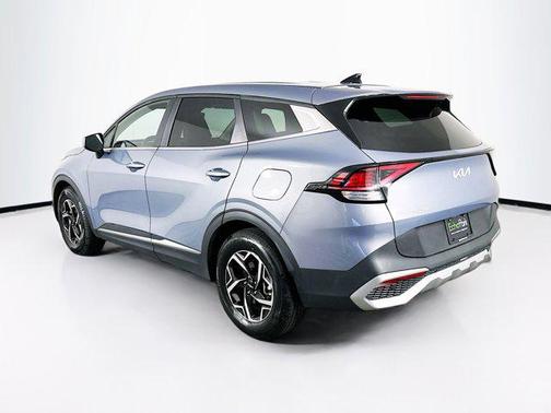 Everlasting Silver 2025 Kia Sportage LX