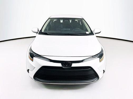 Ice Cap 2024 Toyota Corolla LE