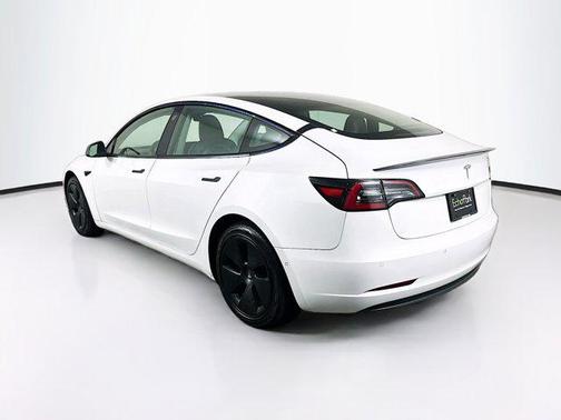 Pearl White Multi-Coat 2021 Tesla Model 3 Standard Range Plus