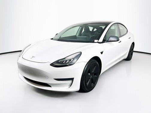 Pearl White Multi-Coat 2021 Tesla Model 3 Standard Range Plus