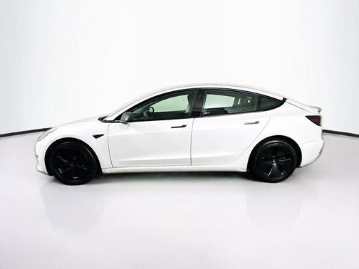 Pearl White Multi-Coat 2021 Tesla Model 3 Standard Range Plus