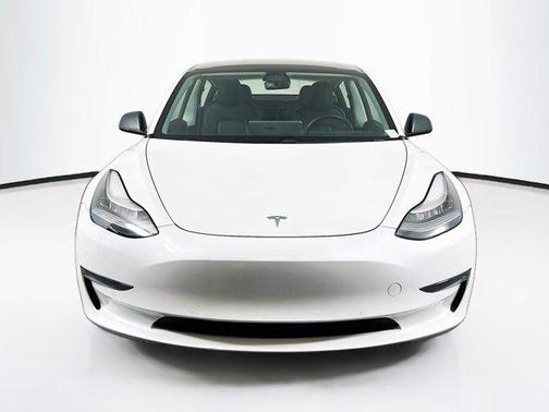 Pearl White Multi-Coat 2021 Tesla Model 3 Standard Range Plus