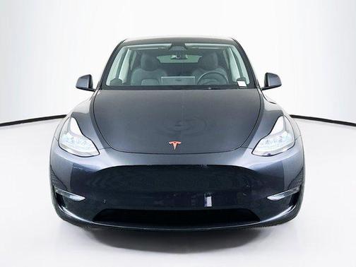 Gray 2025 Tesla Model Y Long Range