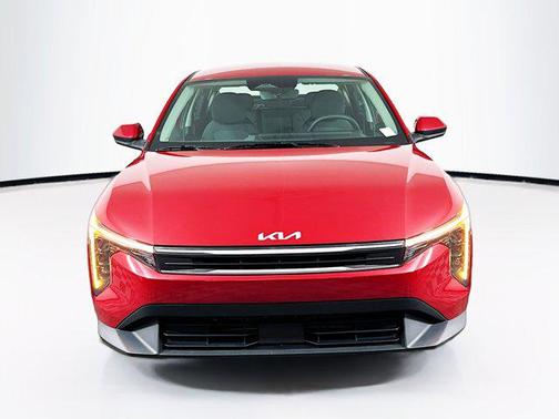 Currant Red 2025 Kia K4 LXS