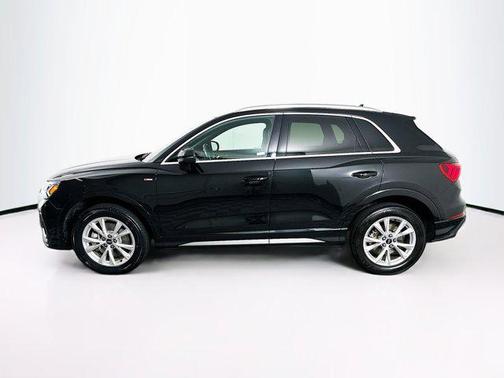 Mythos Black Metallic 2025 Audi Q3 Premium 45 TFSI S line quattro Tiptronic