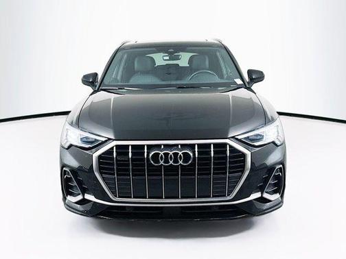 Mythos Black Metallic 2025 Audi Q3 Premium 45 TFSI S line quattro Tiptronic