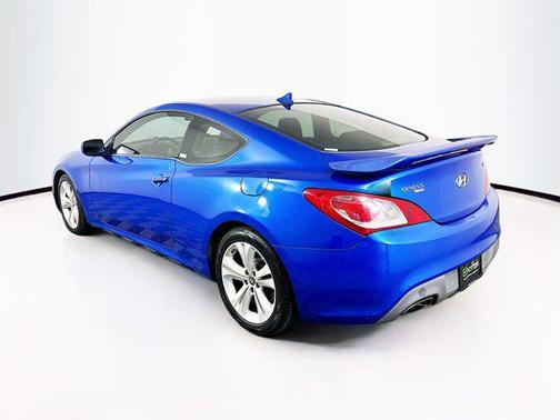 2011 Hyundai Genesis Coupe 2.0T