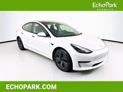 Pearl White Multi-Coat 2023 Tesla Model 3 Standard Range