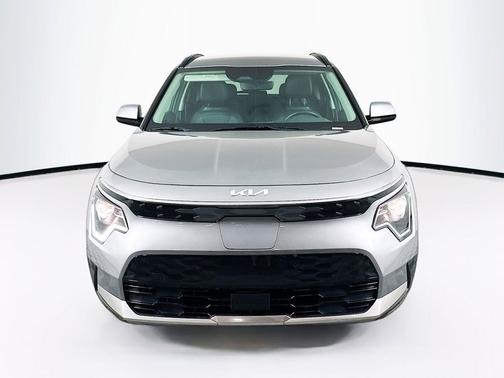 Gray 2024 Kia Niro EV Wind