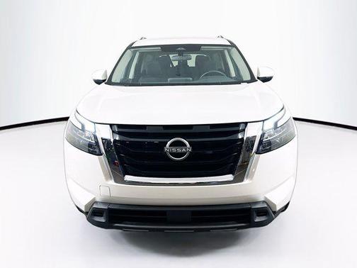2024 Nissan Pathfinder SV FWD