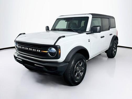 Oxford White 2025 Ford Bronco Big Bend