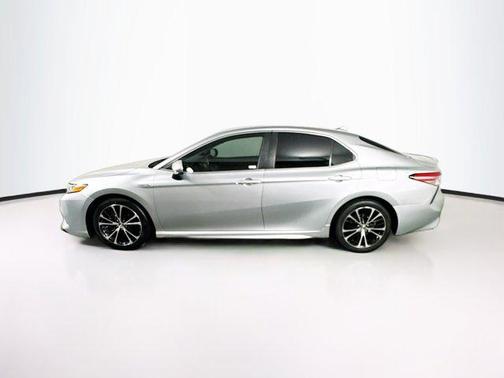 Celestial Silver Metallic 2020 Toyota Camry SE