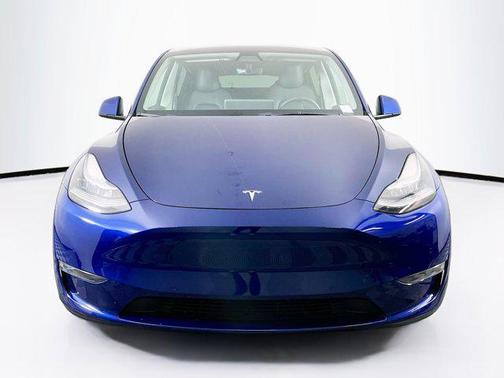2022 Tesla Model Y Long Range Dual Motor All-Wheel Drive