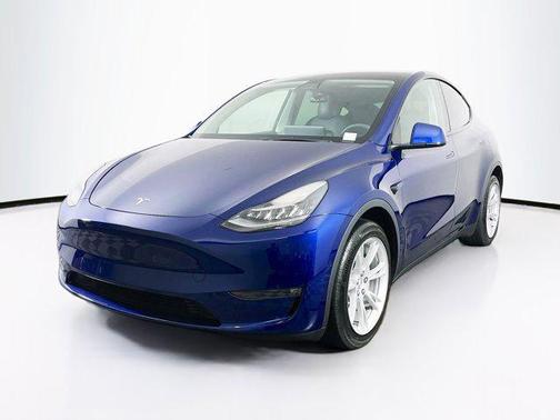 2022 Tesla Model Y Long Range Dual Motor All-Wheel Drive