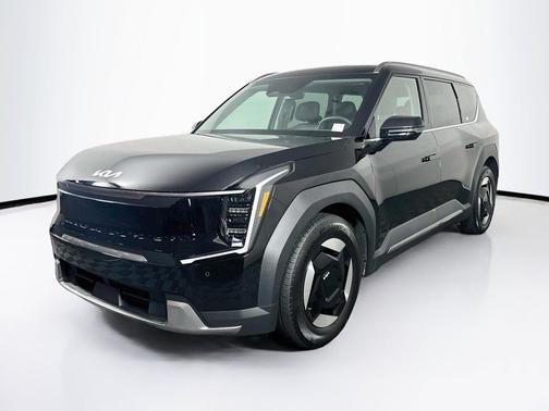 Black 2024 Kia EV9 Wind