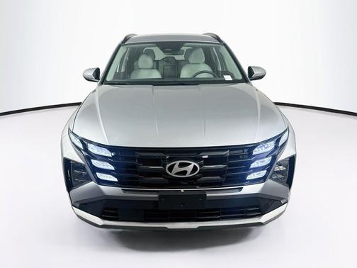 Shimmering Silver 2025 Hyundai TUCSON SEL
