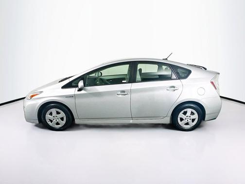 Classic Silver Metallic 2010 Toyota Prius III