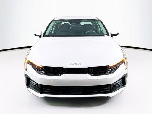 Snow White Pearl 2025 Kia K5 LXS