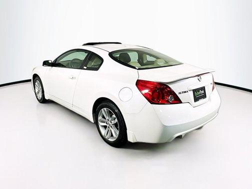 White 2011 Nissan Altima 2.5 S