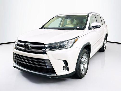 Blizzard Pearl 2017 Toyota Highlander Limited