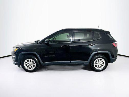 Diamond Black Crystal Pearlcoat 2018 Jeep Compass Sport