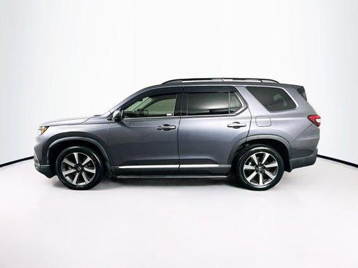 Gray 2023 Honda Pilot AWD Elite