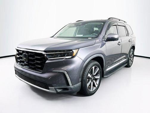 Gray 2023 Honda Pilot AWD Elite