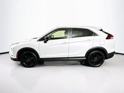 2023 Mitsubishi Eclipse Cross LE