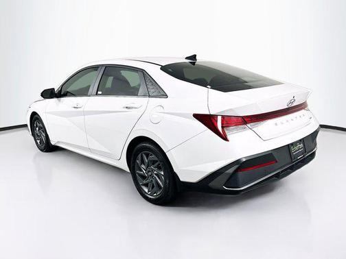 2024 Hyundai ELANTRA HEV Blue