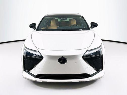 Eminent White Pearl 2023 Lexus RZ 450e Luxury