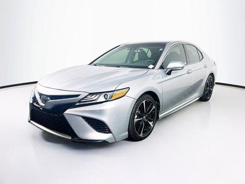 Silver 2018 Toyota Camry XSE