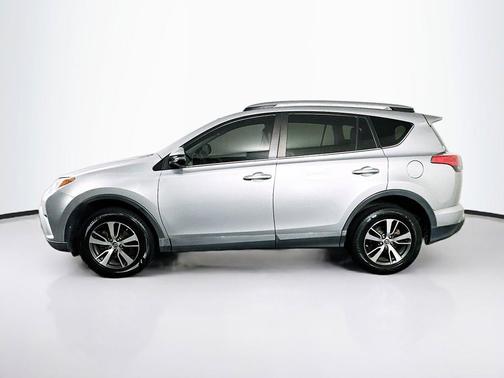 Silver Sky Metallic 2017 Toyota RAV4 XLE