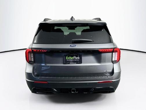 Carbonized Gray Metallic 2025 Ford Explorer ST-Line