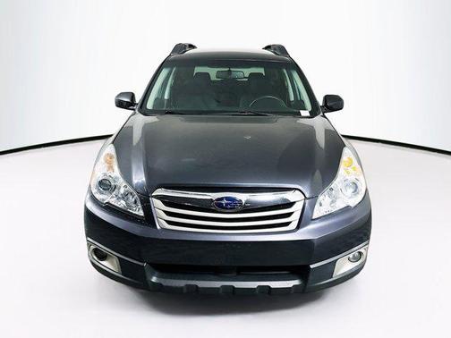 Graphite Gray Metallic 2011 Subaru Outback 2.5 i Premium