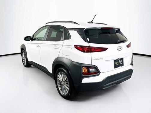 2021 Hyundai KONA SEL