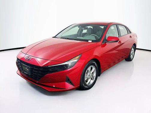 2022 Hyundai ELANTRA SE