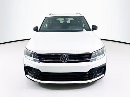 2020 Volkswagen Tiguan 2.0T SE R-Line Black