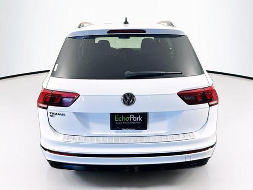 2020 Volkswagen Tiguan 2.0T SE R-Line Black