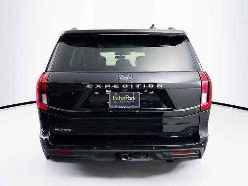 Agate Black Metallic 2025 Ford Expedition Active