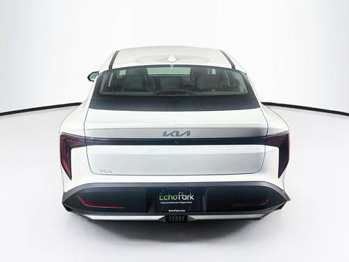Snow White Pearl 2026 Kia K4 LXS