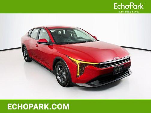 Currant Red 2025 Kia K4 LXS