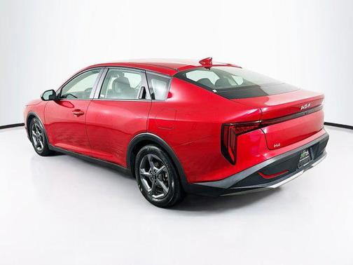 Currant Red 2025 Kia K4 LXS