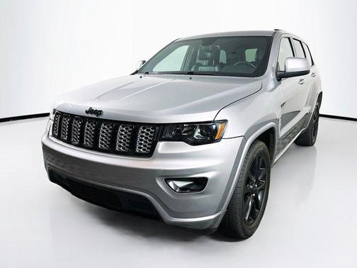 2017 Jeep Grand Cherokee Altitude