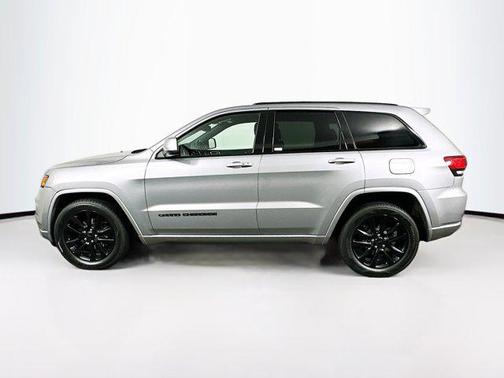 2017 Jeep Grand Cherokee Altitude