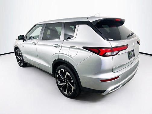 2024 Mitsubishi Outlander PHEV SE S-AWC