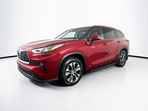2020 Toyota Highlander Hybrid XLE