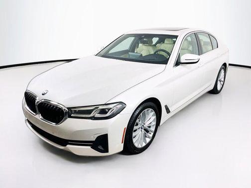 2022 BMW 530 i