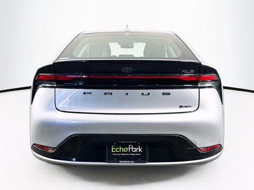 2024 Toyota Prius XLE